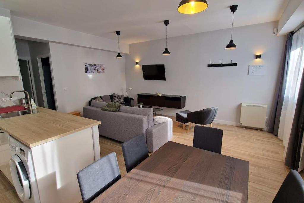 Loft En Junto Al Metro. Appartement